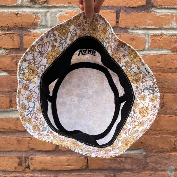 [SOLD on Curtsy] Vans Floral Mushroom 70s Print Bucket Hat Size Small/Medium - Picture 3 of 6